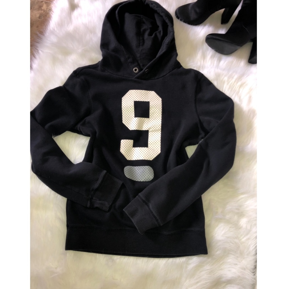 Aeropostale sweater 🖤